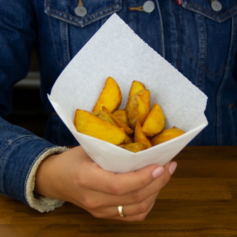 товар Бумажный уголок для бургера белый 140х140 мм UG014