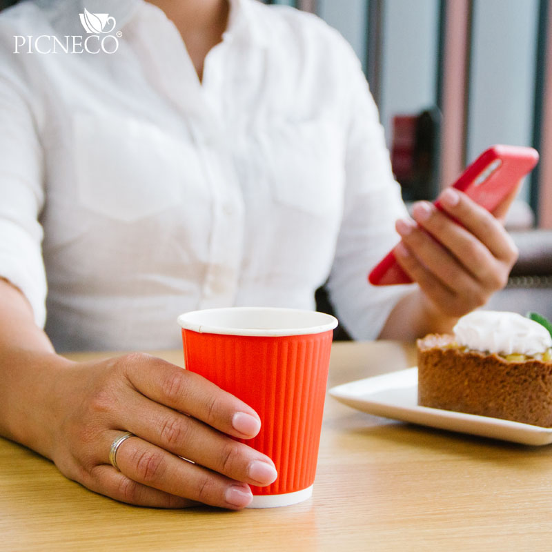 товар Двухслойный рифленый бумажный стакан, красный, 250 мл (макс. 270 мл) STG225R