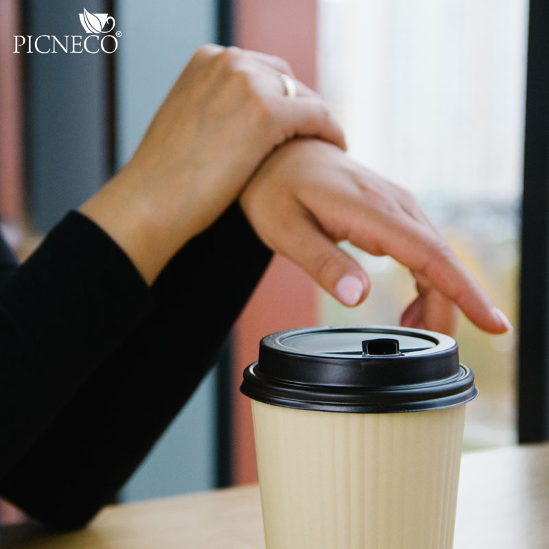 товар Крышка для бумажного стакана с откидным питейником, 90 мм, коричневая KRK190