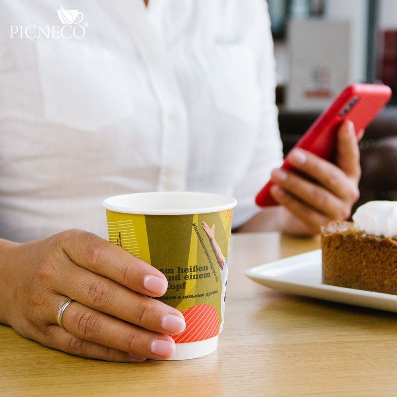 товар Двухслойный бумажный стакан "Футбол", 350 мл (макс. 400 мл) STD0356