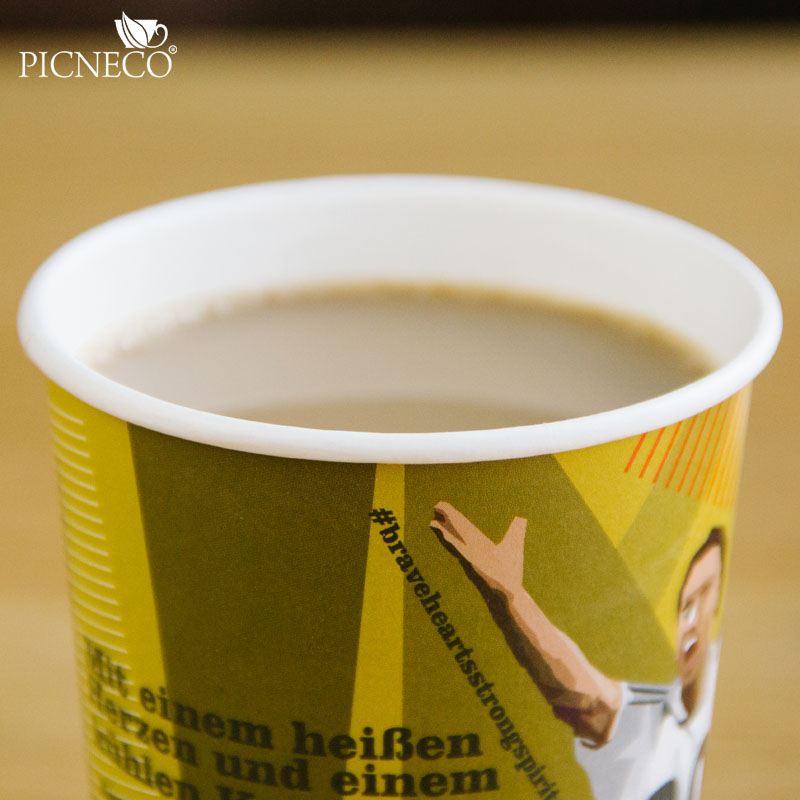 товар Двухслойный бумажный стакан "Футбол", 350 мл (макс. 400 мл) STD0356